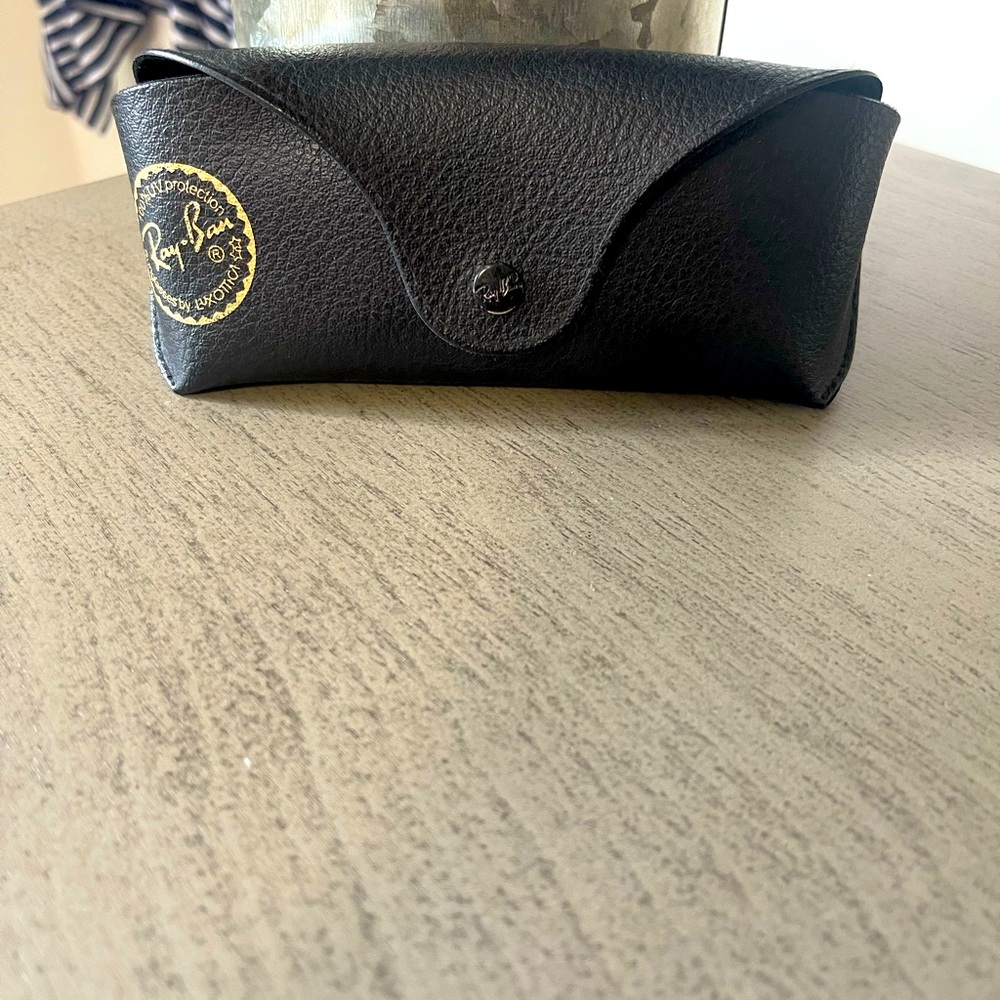 Ray-Ban Wayfarer Sunglasses Case